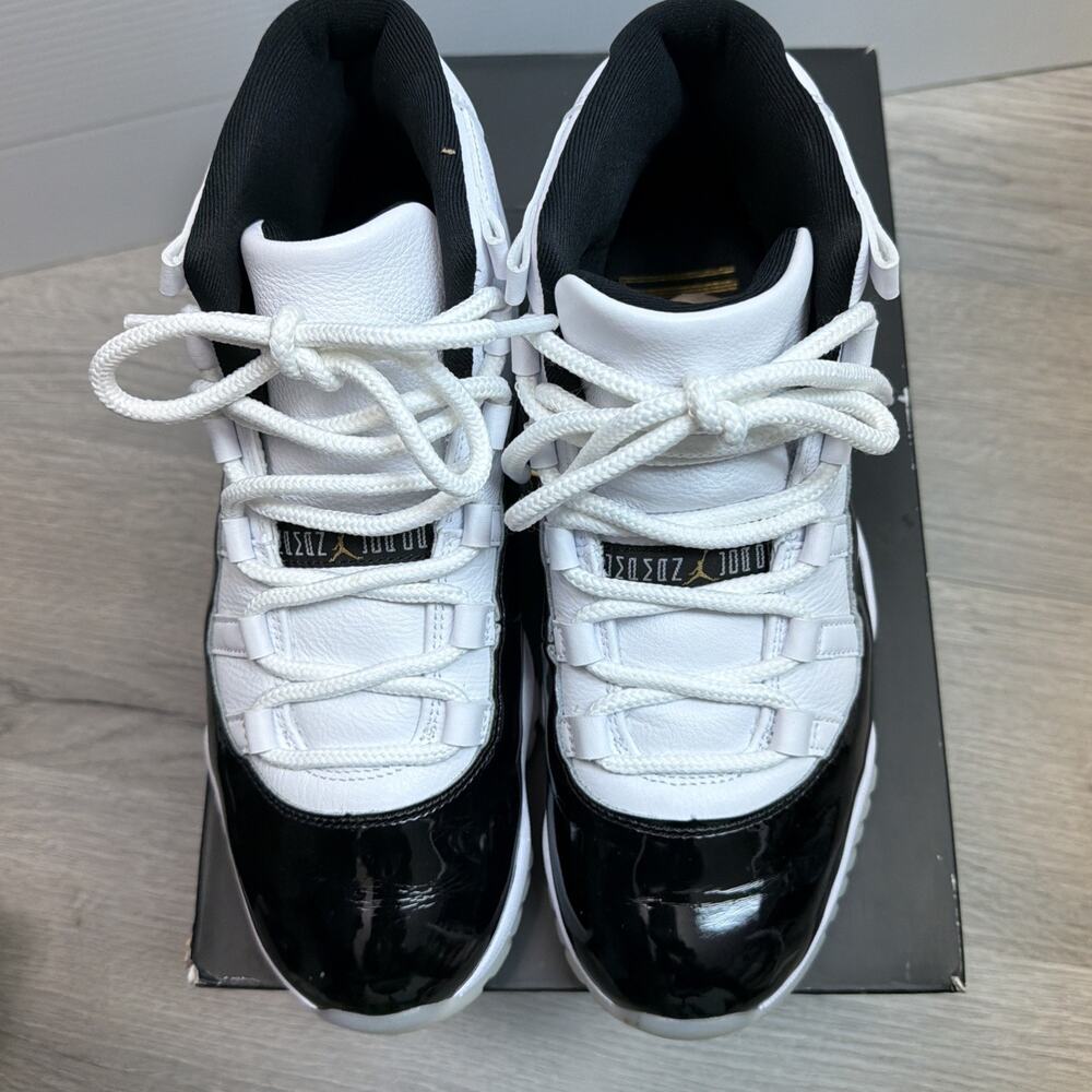 Size 8 - Jordan 11 Retro Mid Gratitude / Defining Moments